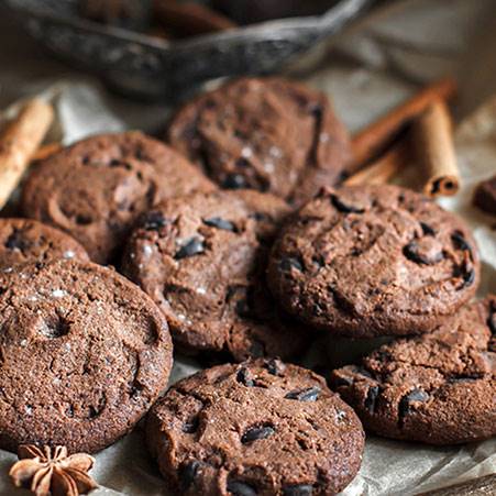 İçi Sevgi Dolu: Babalar Günü'ne Özel Bol Çikolatalı Mini Kurabiye
