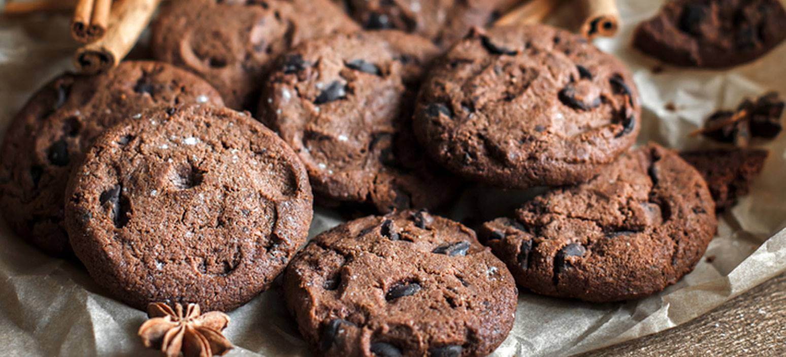 İçi Sevgi Dolu: Babalar Günü'ne Özel Bol Çikolatalı Mini Kurabiye