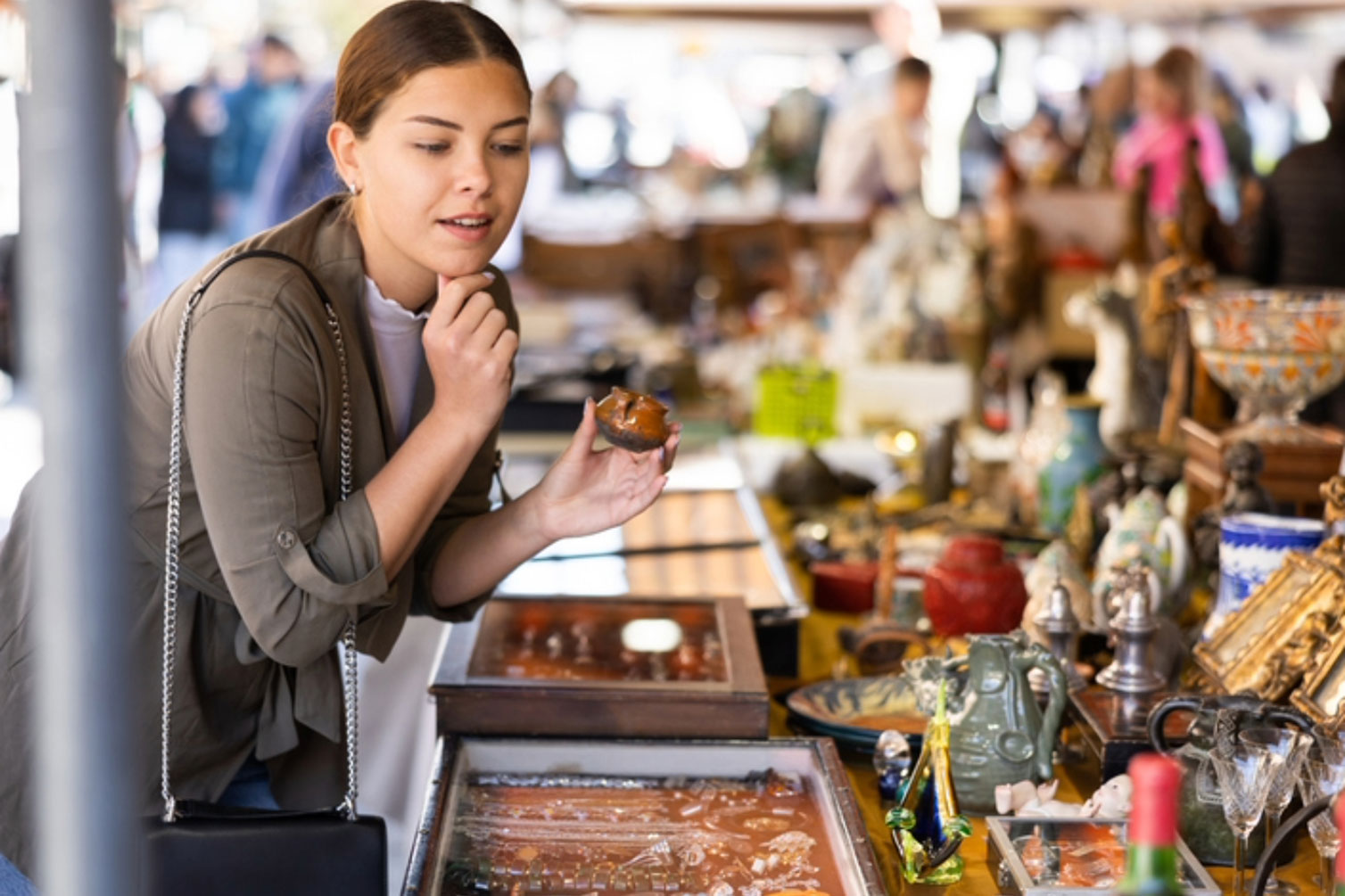 Nostaljik Bir Keşif: İstanbul'un Antika Pazarları